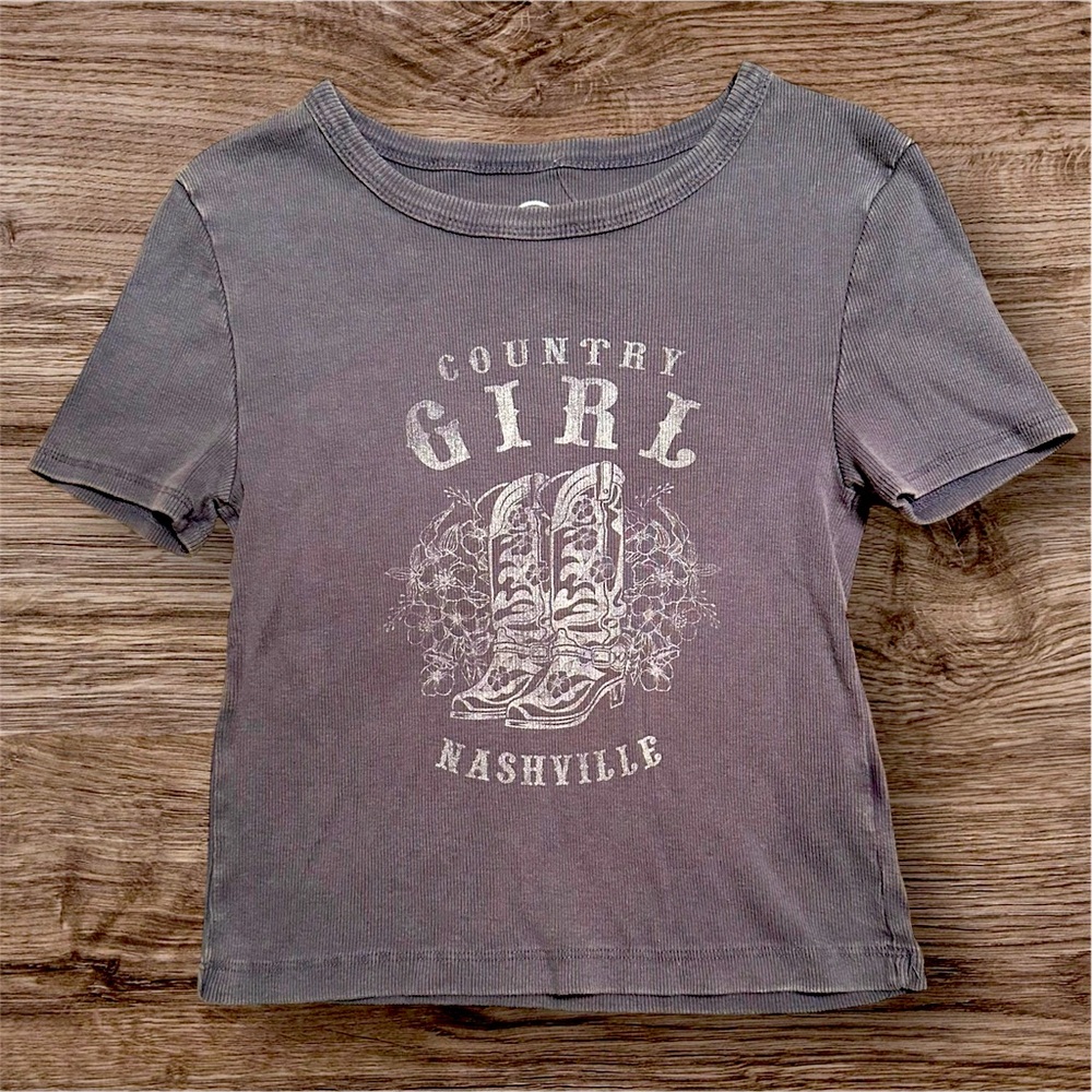 Social Culture Ribbed Crop Country Girl Graphic Tee - Grey; NWT